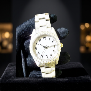 Montre Hip Hop à deux tons avec boîtier en acier inoxydable serti de moissanite VVS1, cadran en verre analogique, bracelet à fermoir, résistante à l'eau 10 bars - Product Image 3