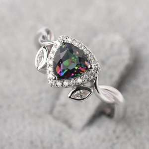 Anello Floreale Colorato da Donna, Design a Triangolo con Fiori e Foglie, Regolabile, Gioiello di Moda Pastorale - Product Image 2