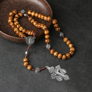 Gioielli religiosi cattolici e forniture regalo 8*10mm in legno perline <span class=keywords><strong>rosario</strong></span> <span class=keywords><strong>collana</strong></span> con croce e giesus alla moda <span class=keywords><strong>collana</strong></span> di perline - Product Image 1