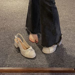 รองเท้าส้นตึกแบบสวม รุ่นใหม่ประจำฤดูใบไม้ร่วงและฤดูร้อน ดีไซน์แบบแมรี่เจน สำหรับเจ้าสาว หนังพรีเมียม สไตล์เรโทรฝรั่งเศส สายไขว้ - Product Image 3