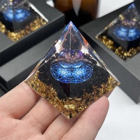 Pyramides d'orgonite de sphère de boule de cristal avec tour de quartz de guérison d'énergie de richesse de pierre précieuse de citrine pour des entrepreneurs