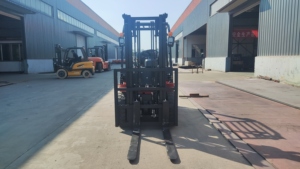 Carretilla elevadora de propano al mejor precio, motor de Gas LPG de 2,5 toneladas EPA Eur5 Triplex, palanca de cambios lateral, neumático sólido - Product Image 5