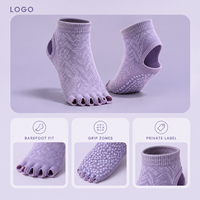 Chaussettes de yoga antidérapantes lavande à cinq orteils, sans orteils, souples, pour studio, spécifications d'acheteur, développement en usine, programme de vente en gros