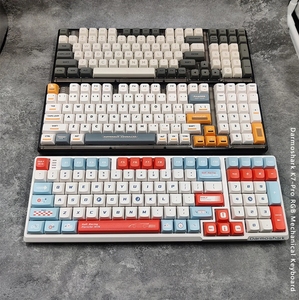 Darmoshark K7pro BT Wireless Tri Mode Gaming Teclado mecánico Hot Swap 98Keys Silver Yellow Switch RGB Backlig - Product Image 3