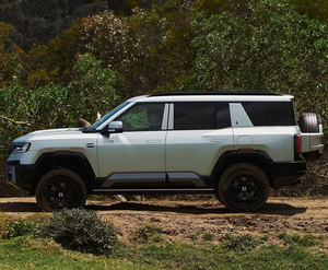 BYD DENZA B8, Vehículo Híbrido Enchufable (PHEV) con Volante a la Derecha (RHD), SUV Nuevo de 6 Plazas, Nueva Tendencia, 4x4 Todoterreno, Conducción Inteligente - Product Image 5