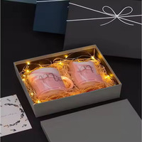 Boîtes d'emballage de vêtements en carton de luxe personnalisées haut de gamme pour accessoires vestimentaires gaufrage stratification mate pour costumes d'écharpes