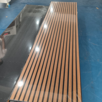Décoration murale intérieure écologique Akupanel panneaux acoustiques durables pour plafond en lattes de bois ignifuges pour studio de bureau