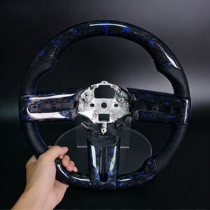 Volant de direction sport en cuir perforé noir personnalisé, fibre de carbone forgée bleu clair pour <span class=keywords><strong>Ford</strong></span> Mustang - Product Image 1