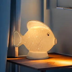 Neuzugang heißer verkauf niedliches kinder-nachtlicht tier heimdekoration licht weißes porzellan fischförmige lampe