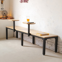 Banc de salon de thé au lait contre le mur, zone d'attente, café, table en bois massif, chaise, long banc, table intégrée
