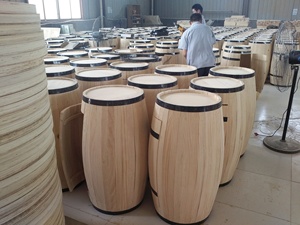 Barile di birra in legno con serbatoio in acciaio inossidabile solido verniciato - Product Image 2