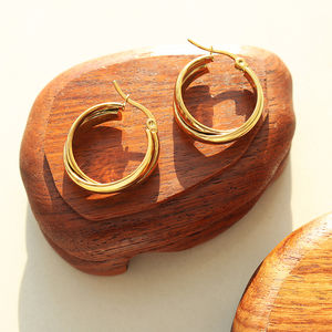 ต่างหูห่วงแบบเกลียวชุบทอง 18k กันน้ำ ทำจากสแตนเลส ต่างหูวงกลมขนาดใหญ่สำหรับผู้หญิง - Product Image 2