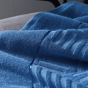 Toalla de baño de algodón peinado de primera calidad para hotel, hogar y huéspedes, absorbente, con patrón liso, ideal para comercio exterior. - Product Image 5