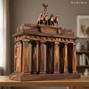 Escultura Artesanal de Madera del Puerta de Brandenburgo - Acabado en Nogal 12x12x30cm Decoración de Mesa con Patrón Abstracto y Geométrico - Product Image 2