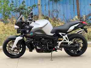Motocicleta BMW Phantom Legend K1200R de Uso Urbano, Motor de Cuatro Cilindros en Línea de Gran Cilindrada, Eje Usado - Product Image 6