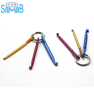 Proveedor de Agujas de Tejer SMB de Shanghái, 3 Tamaños en 1 Juego, Ganchillo de Aluminio Multicolor para Manualidades con Llavero - Product Image 5