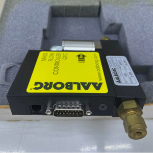 Contrôleur de débit massique Aalborg GFC 0 à 1000 Slpm pour gaz, en acier inoxydable, port 1/4 pouce - Product Image 3