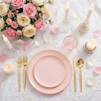 Ensemble de 210 assiettes en plastique jetables roses avec bord doré, 30 assiettes à dîner/dessert, 30 gobelets, 90 couverts