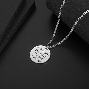 Collar transfronterizo con colgante de acero inoxidable de moda, insignia militar chapada en oro, nicho grabado, moda inspirada en perlas - Product Image 3