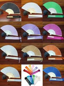 Abanicos Españoles para Boda de 21 cm en Stock - Marco de Madera con Tela Satinada, Diseño Liso en Varios Colores para Bodas - Product Image 2