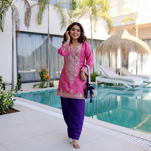 Traje Salwar Moderno de Viscosa para Mujer, Listo para Usar, con Lentejuelas Zari y Bordados, para Todas las Temporadas - Product Image 1