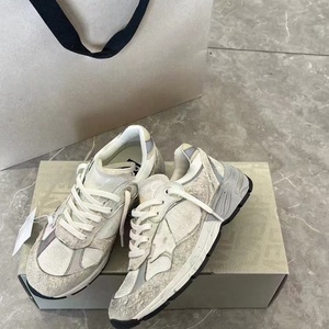 2025 nuevos zapatos de diseñador de lujo de alta calidad para hombres cómodos transpirables aumento de altura impermeable con cordones GGBD marca Original - Product Image 4