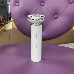 Rasoir Roarty <span class=keywords><strong>M1135</strong></span> rechargeable 3 têtes étanche IPX6 Wet & Dry Type-C Design de charge (5V-1A)-1M Câble de charge dans Dicator - Product Image 6