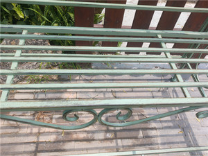 Vente de liquidation à prix réduit de supports à fleurs rétro multi-niveaux en fer forgé épaissi pour cours et jardins - Product Image 5