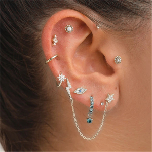 Pendientes ROXI Simple Lips Eye Diamond de Plata de Ley S925, 16G, con Cabeza Plana y Rosca para Perforación - Product Image 4