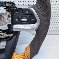 Volant en bois de pêche de luxe sur mesure, fourni par l'usine, compatible avec Toyota Corolla Camry LC200 LC300 LC250 RAV4