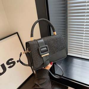 Bolsos de Mujer, Bolso Bandolera con Cadena, Bolso de Hombro Cuadrado de PU de Lujo para Damas - Product Image 4