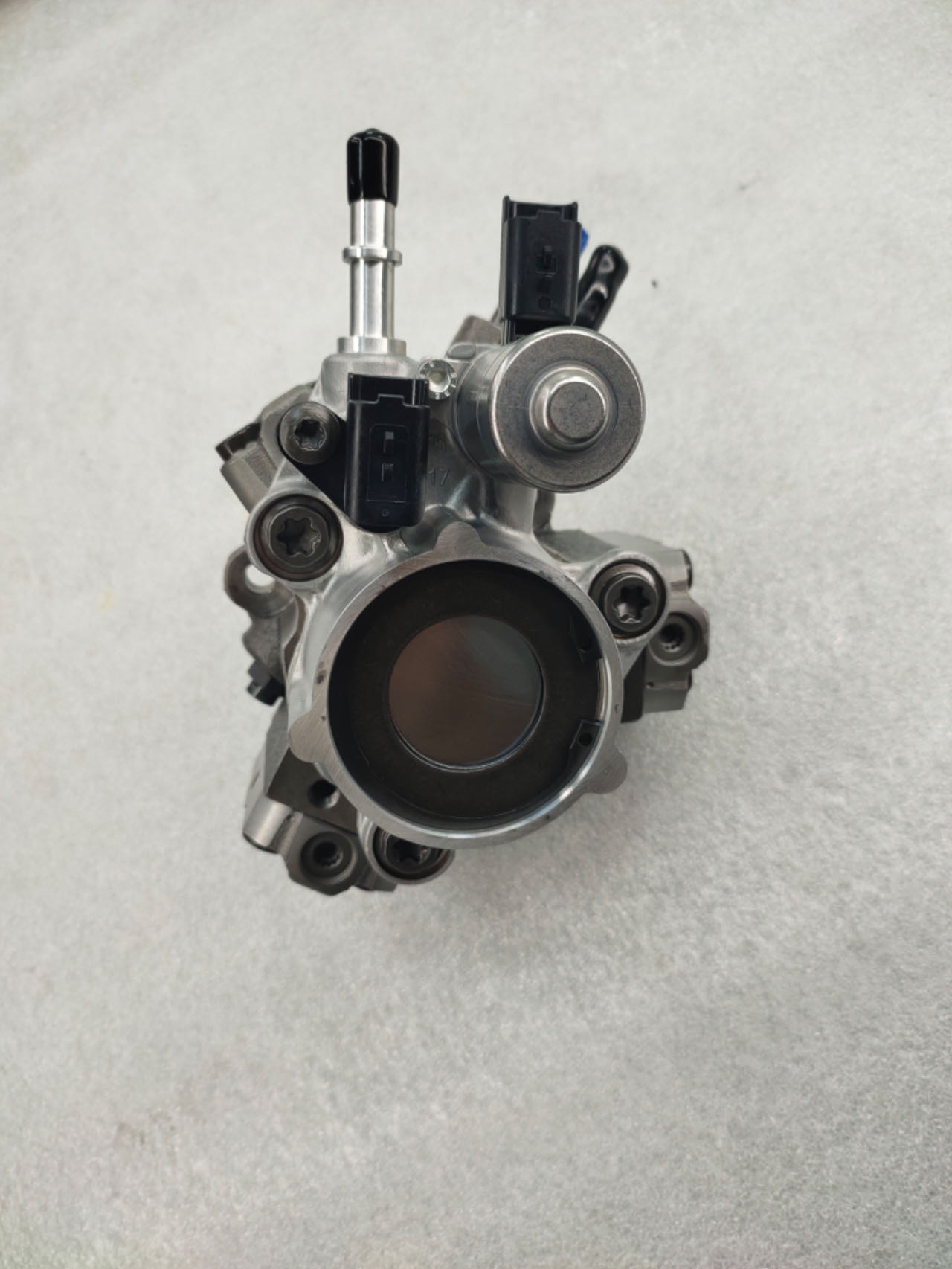 fuel injection pump A2C93217600 5WS40698 FB3Q-9B395-AB pump for FORD RANGER/TRANSIT 2.2 common rail pump A2C93217600 5WS40698