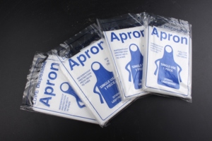 Grembiuli in Plastica Monouso Multicolore Confezionati Singolarmente Grembiule in PE Sicuro per Alimenti per Cucina, Ristorante Impermeabile OEM Novità - Product Image 6