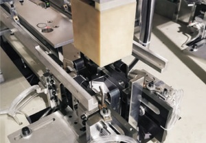 Máquinas para hacer fiambreras <span class=keywords><strong>de</strong></span> fabricación Ideas para pequeñas empresas Máquina automática para hacer cajas <span class=keywords><strong>de</strong></span> pizza <span class=keywords><strong>de</strong></span> alimentos <span class=keywords><strong>de</strong></span> papel alto - Product Image 4