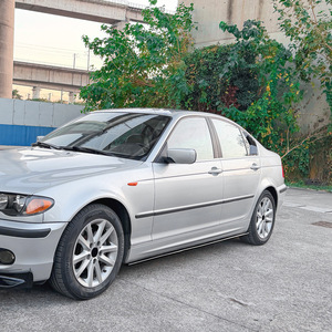 ชุดแต่งรอบคัน BMW ซีรีส์ 3 E46 M Sport ประกอบด้วยลิ้นกันชนหน้า สเกิร์ตข้าง สปอยเลอร์หลัง สปอยเลอร์หลังคา ดิฟฟิวเซอร์ สีดำเปียโน คาร์บอนไฟเบอร์ - Product Image 3