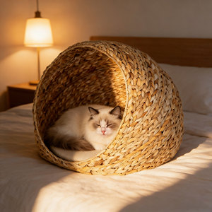 Natuurlijk waterhyacint honden- en kattenbed, handgemaakt dierenhuisje, milieuvriendelijk huisje voor huisdieren - Product Image 2