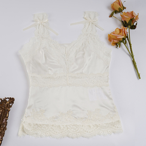 Camisole en satin à bordure en dentelle pour femmes, avec nœud et fermeture éclair, sans manches, col en V, haut transparent sexy pour vêtements de détente et usage quotidien - Product Image 6