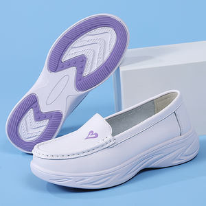 Scarpe da donna all'ingrosso da donna scarpe da infermiera bianche con punta tonda comode scarpe da lavoro antiscivolo per uso quotidiano ospedaliero - Product Image 1