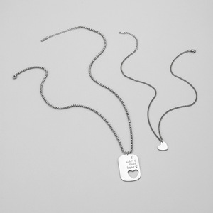 Collar de pareja de moda con letras "I Carry Your Heart With <span class=keywords><strong>Me</strong></span>" Love Heart Hollow Charms Collar para hombres y mujeres Amante Regalos - Product Image 3