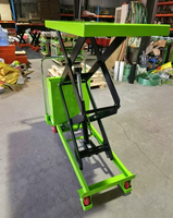 Chariot élévateur à ciseaux semi-électrique mobile avec télécommande sans fil, plateforme hydraulique 1000 kg 1,7 m, frein silencieux, roulettes