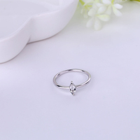 Bagues en argent sterling 925 de style minimaliste pour femmes Bague fine incrustée de zircons simple oeil de cheval Personnalisation en gros