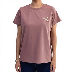 Camiseta de Moda para Mujer con Estampado Gráfico, Tela de Algodón Cómoda, Manga Corta, Informal, Diseño Personalizado, Venta al Por Mayor de Fábrica - Product Image 1