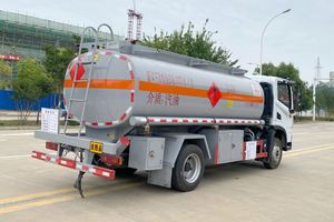 Nuevo Camión Cisterna Dongfeng 4x2 de China para Exportación, 10 Metros Cúbicos, 165HP, Vehículo para Transporte de Líquidos Inflamables - Product Image 4
