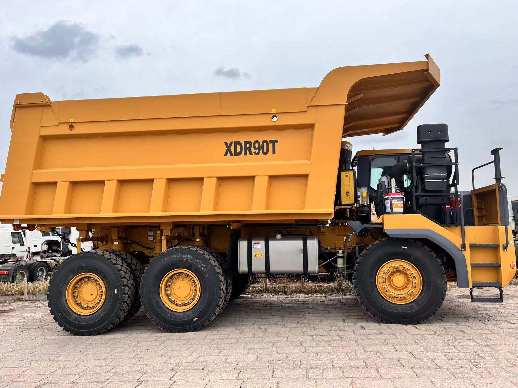 Mining Truck 80t Right Hand Drive - XDR90T Performance