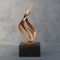 Trophées personnalisés, design flamme dorée, base en marbre, trophée en résine de cristal de haute qualité, artisanat 3D, cadeau d'affaires, logo personnalisé