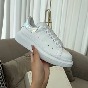 Chaussures à lacets tendance, en cuir véritable, design de créateur, découpe au laser, respirantes, antidérapantes, confortables, style rétro - Product Image 1