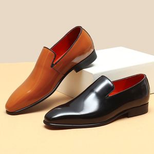 High-End British Pointed-<b>Toe</b> Retro Fringed Men's Business Casual Shoes Made of Handcrafted Genuine Leather - Product Image 3