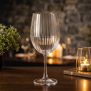 Verre à vin blanc Tulip en cristal sans plomb, élégant et luxueux, fait main, avec base flûte, pour boissons, transparent comme du cristal, vente en gros - Product Image 1