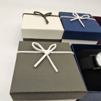 Offre Spéciale YHC-t02 luxe carton papier couvercle et base boîte de montre avec oreiller insérer bijoux boîte-cadeau avec noeud papillon