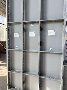 Máquina de Grabado Láser para Marcado de Paneles de Encofrado de Aluminio - Product Image 4